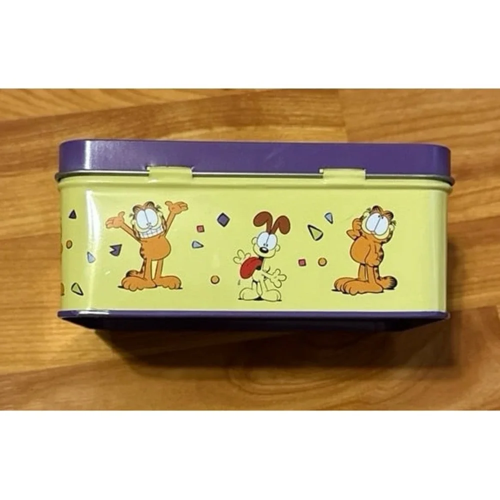 GARFIELD FOOD STORAGE CONTAINER
